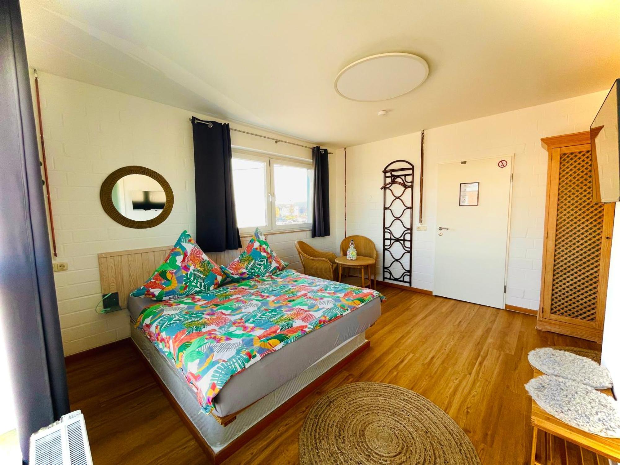 Mine Hotel Weilerswist Ngoại thất bức ảnh